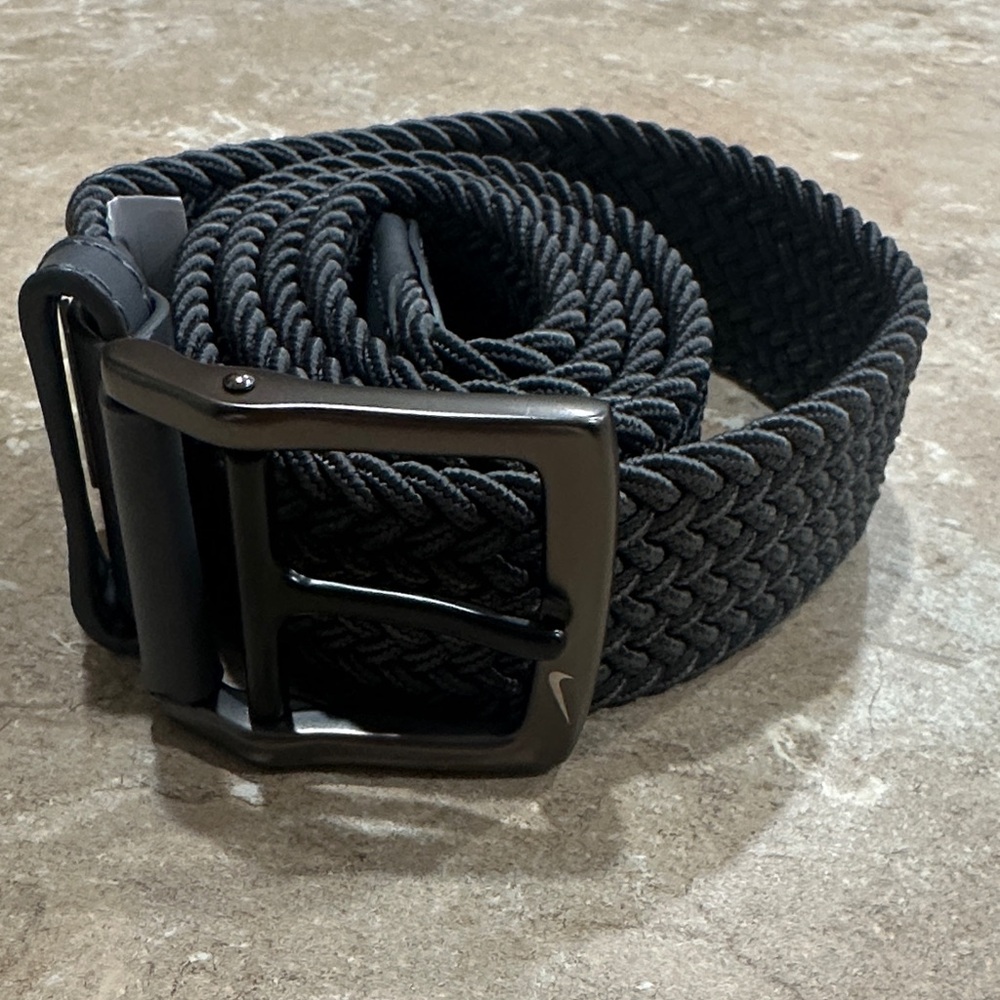 NWOT Nike belt stretchy weave 48 inches long